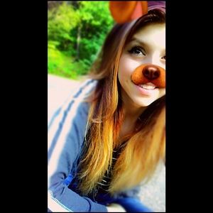 Meet your Posher, Hailey